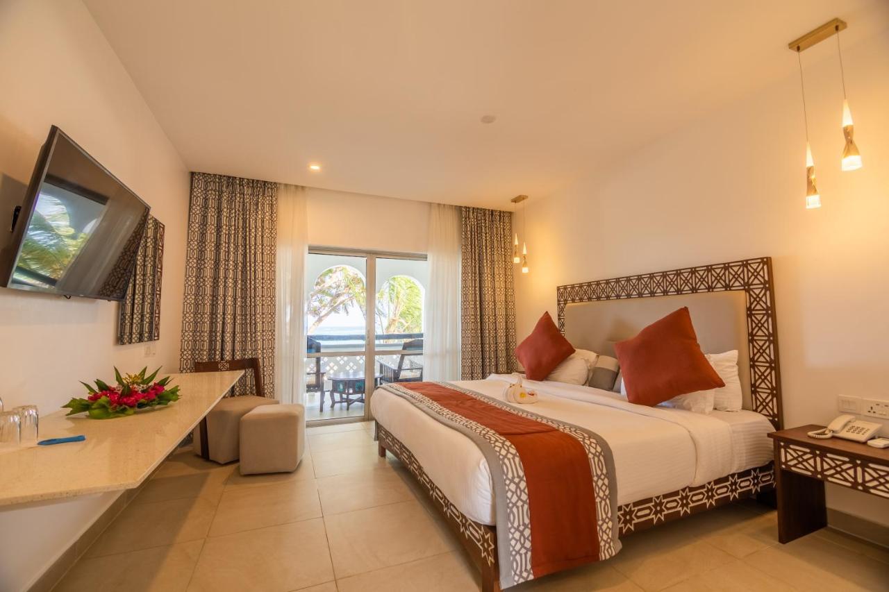 Southern Palms Beach Resort Diani Beach Exteriér fotografie