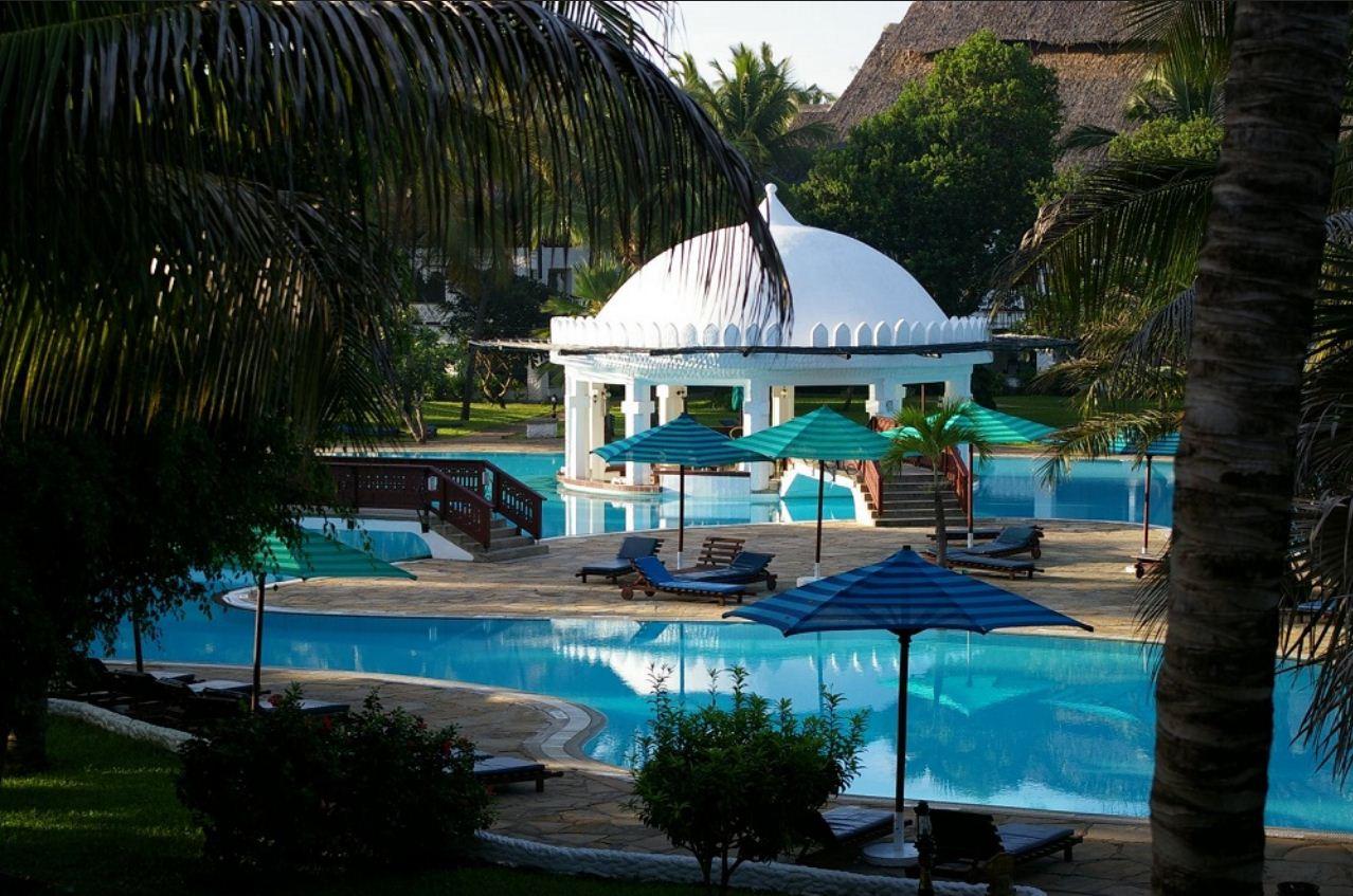 Southern Palms Beach Resort Diani Beach Exteriér fotografie